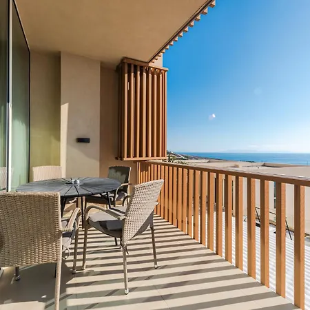 Sunny Coastal Getaway Coast By Pikhost Villa *