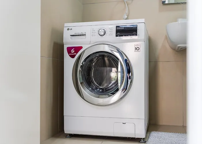 Sunny Coastal Getaway Coast By Pikhost 别墅 希马拉